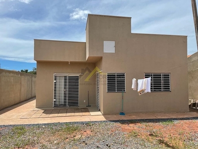 Casa em Dom Bosco, Cuiabá/MT de 69m² 3 quartos à venda por R$ 399.000,00