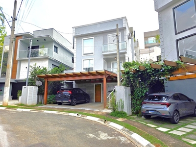 Casa em Granja Viana, Cotia/SP de 220m² 4 quartos à venda por R$ 1.499.000,00