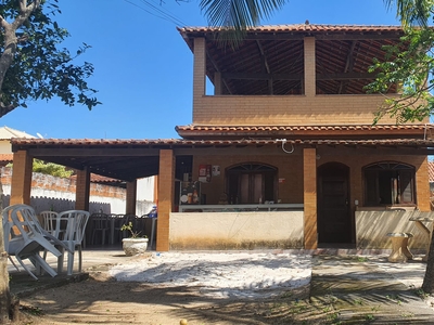 Casa em Jaconé (Sampaio Correia), Saquarema/RJ de 225m² 3 quartos à venda por R$ 299.000,00