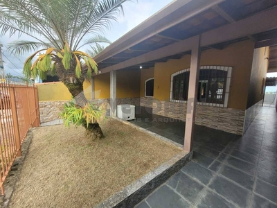 Casa em Jardim das Gaivotas, Caraguatatuba/SP de 195m² 3 quartos à venda por R$ 389.000,00