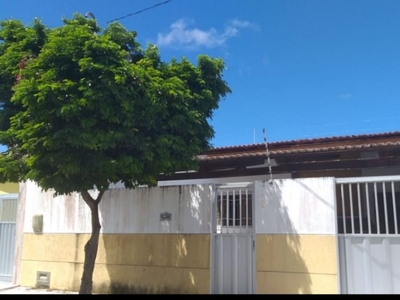 Casa em Nova Parnamirim, Parnamirim/RN de 160m² 4 quartos à venda por R$ 379.000,00