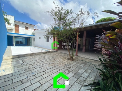 Casa em Ponta Negra, Natal/RN de 500m² 9 quartos à venda por R$ 844.000,00