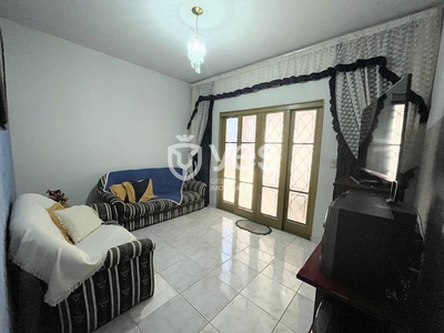 Casa em Salomão Drumond, Araxá/MG de 153m² 3 quartos à venda por R$ 274.000,00