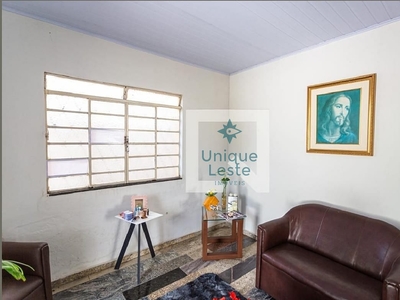 Casa em Santa Efigênia, Belo Horizonte/MG de 81m² 3 quartos à venda por R$ 379.000,00