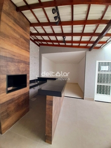 Casa em Sinimbu, Belo Horizonte/MG de 190m² 4 quartos à venda por R$ 719.000,00