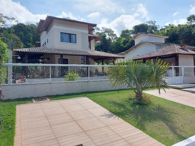 Casa em Várzea das Moças, Niterói/RJ de 242m² 4 quartos à venda por R$ 950.000,00 ou para locação R$ 3.700,00/mes