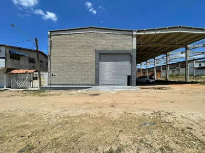 Galpão em Centenário, Caruaru/PE de 450m² para locação R$ 6.500,00/mes