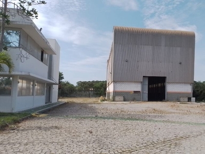 Galpão em Granja dos Cavaleiros, Macaé/RJ de 683m² à venda por R$ 4.499.000,00 ou para locação R$ 35.000,00/mes