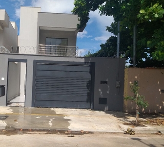 Sobrado em Jardim Planalto, Goiânia/GO de 171m² 3 quartos à venda por R$ 1.098.000,00