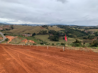 Terreno em Villa Romana, São Lourenço/MG de 250m² à venda por R$ 68.237,00