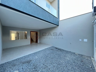 AF- Lindíssima Casa Duplex de 3Q c/ Suíte + Closet e Varanda Acabamento de Primeira