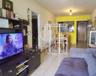 Apartamento a venda semi-mobiliado no Centro de Itajaí