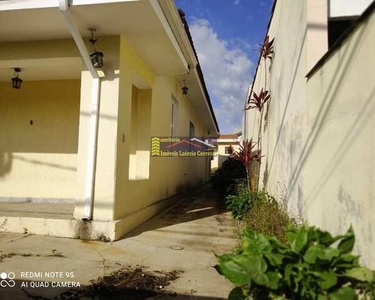 Casa Venda em Valinhos SP, no bairro Vila Santana, Possui 2 casas no terreno, ótimo para r