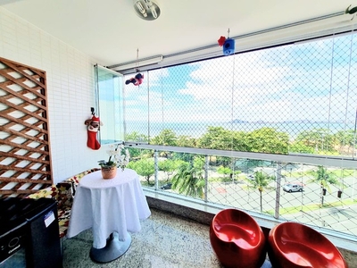 Maravilhoso apartamento com vista para o mar em Jardim Camburi!