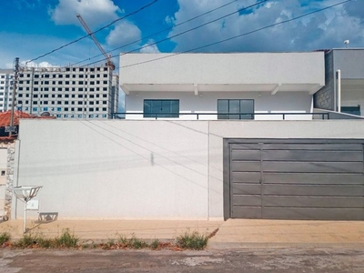 Sobrado com 05 quartos à venda, 386 m² por R$ 1.600.000 - Residencial Celina Park - Goiâni