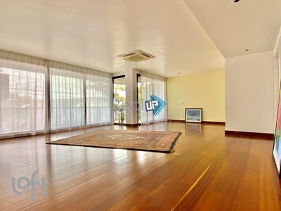 Apartamento à venda em Urca com 256 m², 4 quartos, 3 suítes, 4 vagas