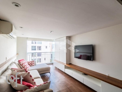 Apartamento à venda em Vila Olímpia com 77 m², 2 quartos, 1 vaga