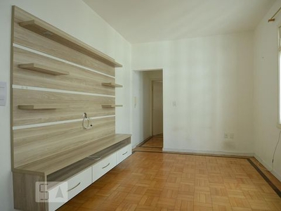 APARTAMENTO no 5º andar com 1 dormitório