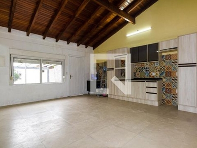 CASA com 3 dormitórios e 6 garagens