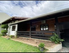 Casa no Bairro Velha em Blumenau com 3 Dormitórios (1 suíte) e 186.93 m²