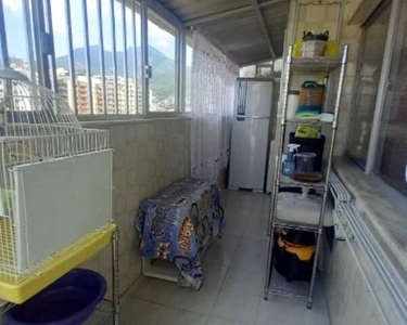 3 dormitórios na Rua Domingos Freire