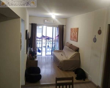 Apartamento espaçoso com sacada, vista livre, elevador e vaga demarcada - Campo Grande - S