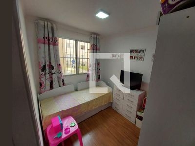 APARTAMENTO no 4º andar com 2 dormitórios