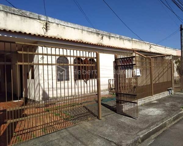 Casa com três quartos a venda no Barreira Cravo em Volta Redonda RJ