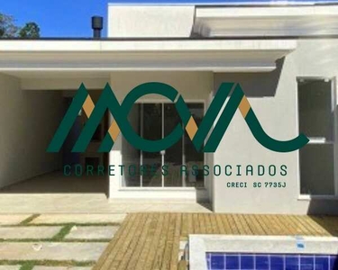 Casa nova, com Piscina na Barra do Sai em Itapoá