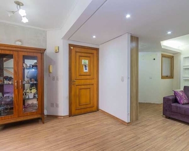 CASA RESIDENCIAL em Porto Alegre - RS, Camaquã