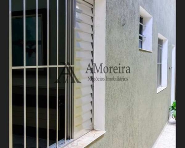 EXCELENTE CASA/SOBRADO, 2 dormitórios, 1 banheiros, 2 vagas na garagem, 115M² de Área Cons