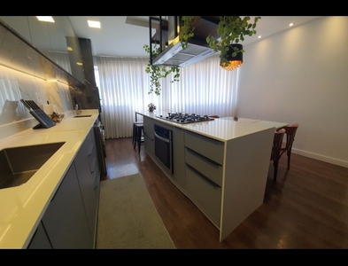 Apartamento no Bairro Vila Nova em Blumenau com 3 Dormitórios (3 suítes) e 81 m²