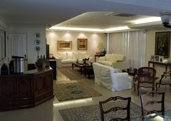 Apartamento à venda em Barra da Tijuca com 310 m², 4 quartos, 2 suítes, 3 vagas