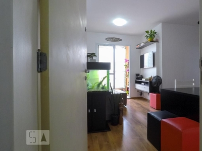 APARTAMENTO no 6º andar com 2 dormitórios e 1 garagem