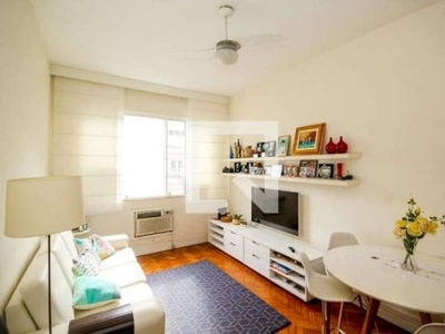 Apartamento para Venda - Copacabana, 2 Quartos, 67 m² - Rio de Janeiro