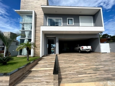 Casa 3 suítes Exclusiva - São João do Rio Vermelho