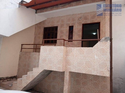 Casa com 3 dormitórios, 70 m² - Amaralina