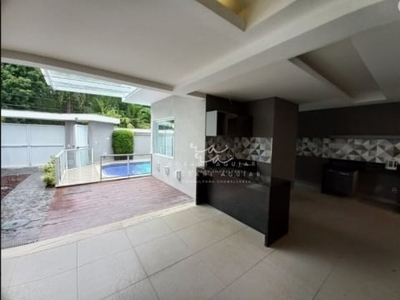 Casa Duplex na Barra da Tijuca para alugar.