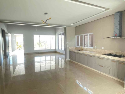 Casa em Condomínio com 4 quartos à venda no Condomínio Marinas di Caldas, 320m²
