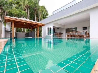 Casa em condomínio fechado com 5 quartos à venda na Praia da Lagoinha, Ubatuba por R$ 1.900.000