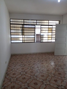 Casa para Locação em São Paulo, Vila Almeida, 2 dormitórios, 2 banheiros, 3 vagas