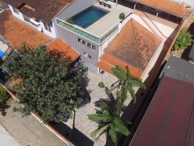 Condomínio à venda em camboriú com 5 apartamentos e um sobrado