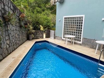 Cosme Velho. Casa com 5 quartos à venda, 250 m² por R$ 1.900.000 - Rio de Janeiro/RJ