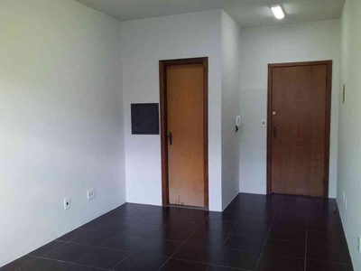 Sala para alugar no bairro Santa Lúcia, 18m²