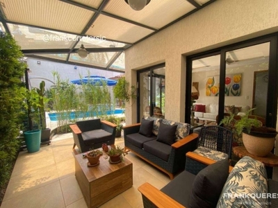 Sobrado com 4 dormitórios à venda, 300 m² por R$ 2.200.000,00 - Jardim Apolo - São José dos Campos/SP
