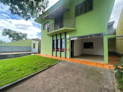 Sobrado com 4 dormitórios para alugar, 140 m² por R$ 1.500,00/mês - Zona 06 - Maringá/PR
