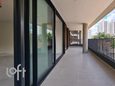 Apartamento à venda em Perdizes com 218 m², 4 quartos, 4 suítes, 3 vagas