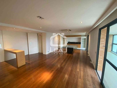 Apartamento com 3 quartos à venda no bairro Jardim Morumbi, 192m²