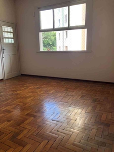 Apartamento com 3 quartos para alugar no bairro Floresta, 70m²