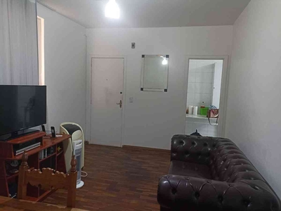 Apartamento com 3 quartos para alugar no Condomínio Nossa Fazenda, 7000m²
